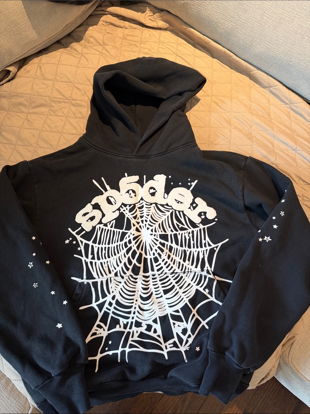 Men’s sp5der heavyweight hooded sweatshirt. 
Authentic
Worn one time